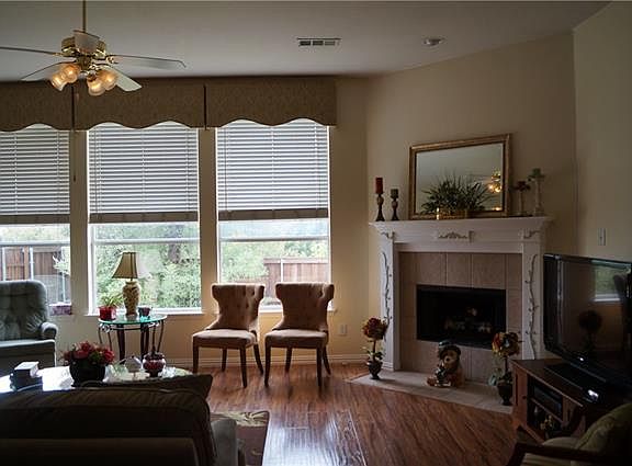 4th image of 4004 Caldwell Ave