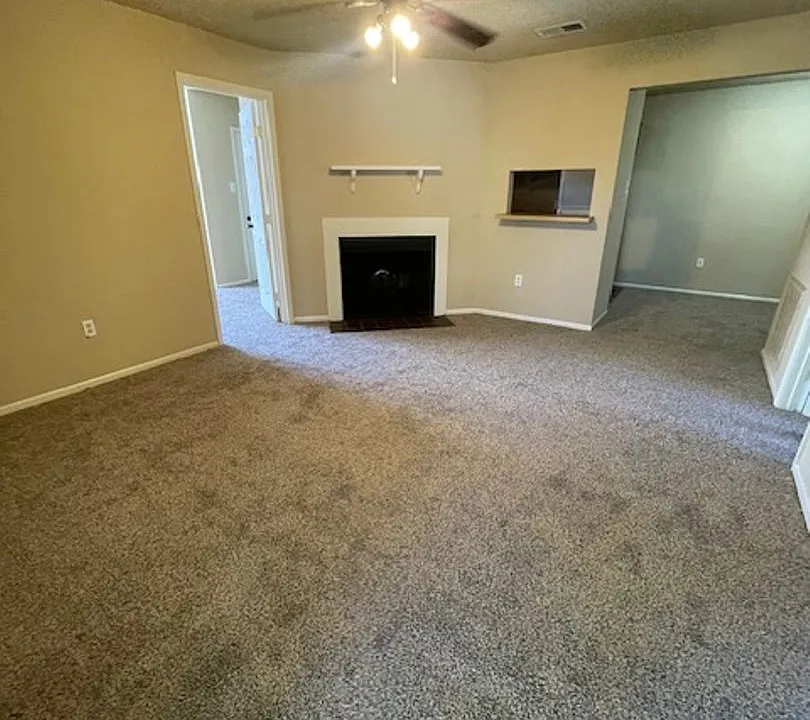 843 Hammond Manor Dr