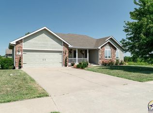 3402 SW 42nd St, Topeka, KS 66610
