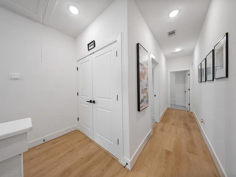 4032 Porter St — Photo 11