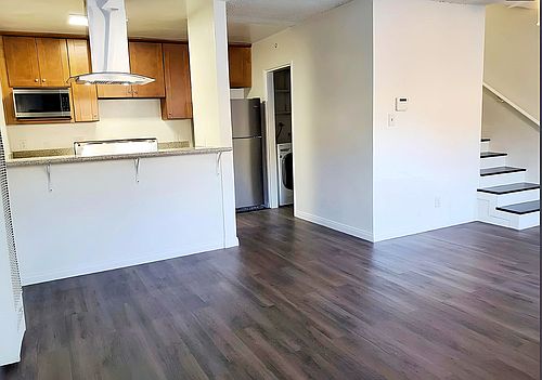 5th image of 2025 S Sepulveda Blvd #7