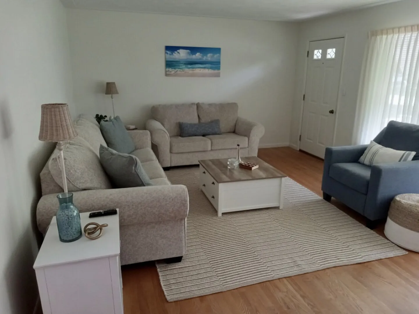 Charming home in quiet neighborhood — Photo 2