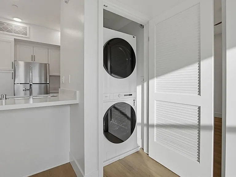 BRAND-NEW Euclid Apartments | National City — Photo 14