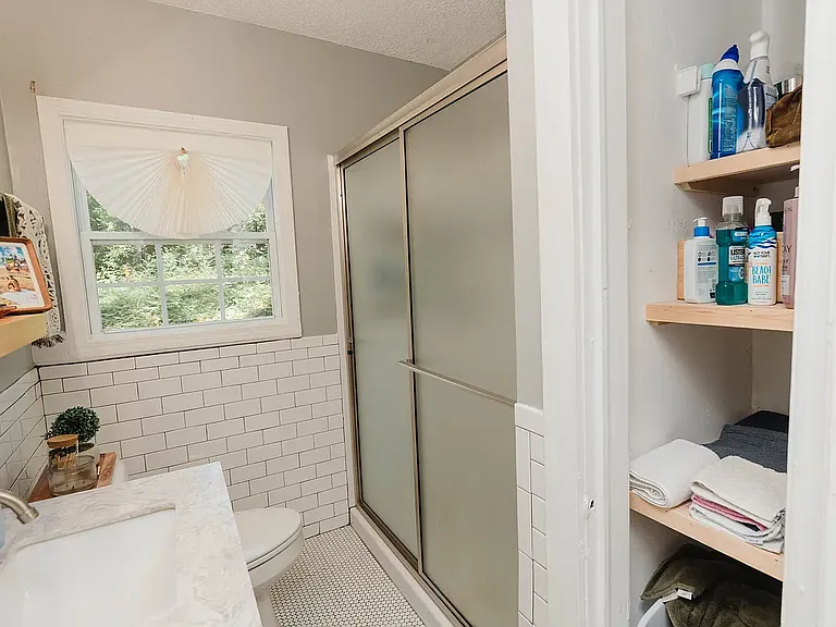 131 Howell Rd — Photo 8
