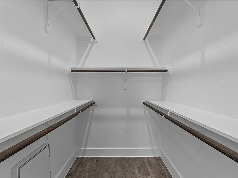 A2-Oasis-Closet A2-Oasis-Closet