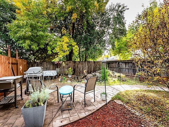 5th image of 2734 Hurley Way