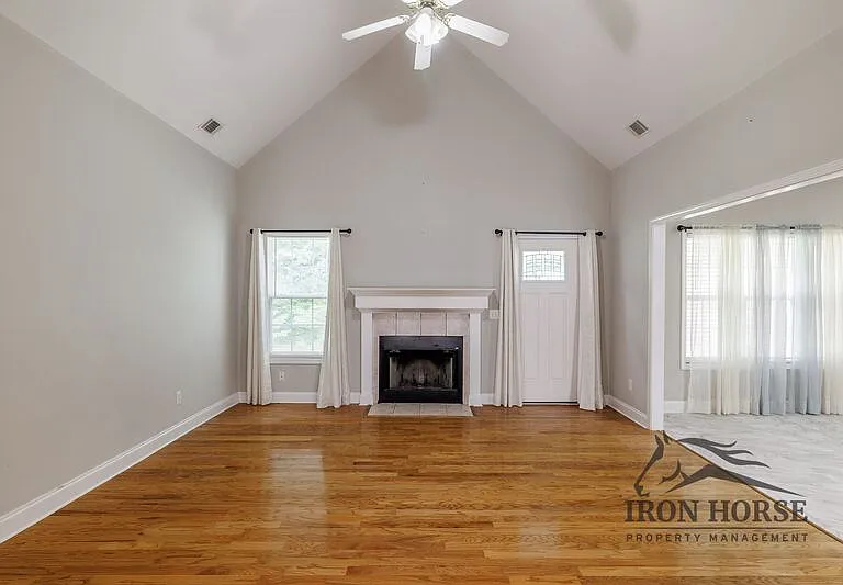 411 Timber Creek Dr — Photo 8
