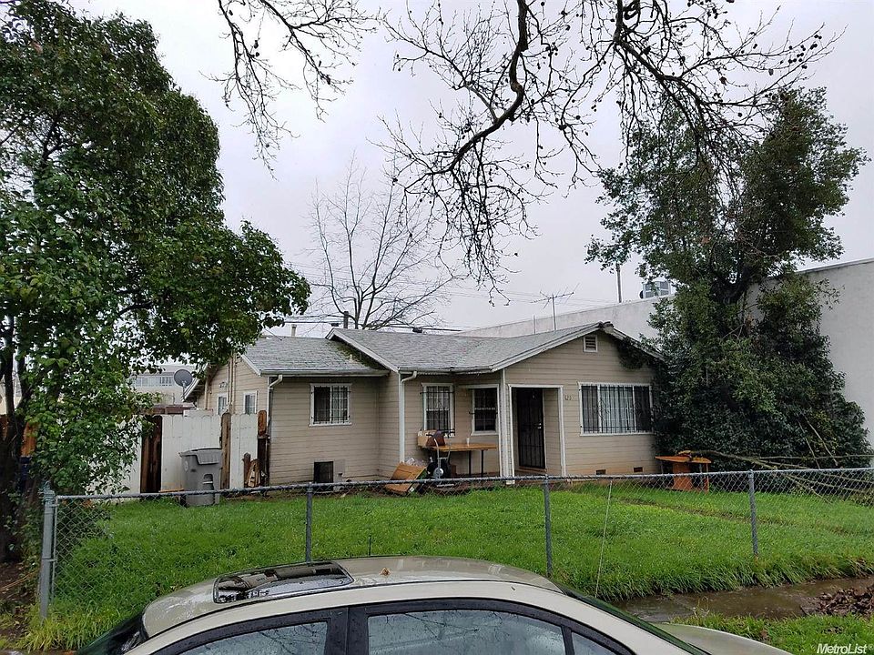 1st image of 620 Redwood Ave