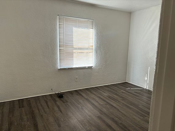 5th image of 4328 42nd St