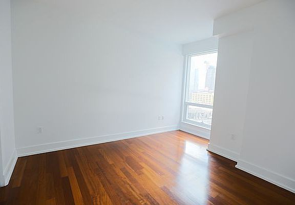 3rd image of 350 W 42nd St APT 11M