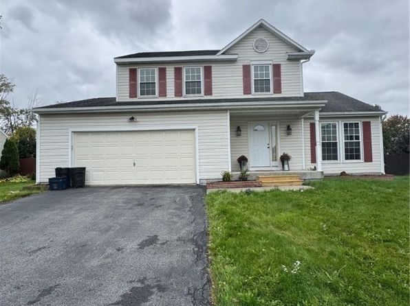 8281 Dampier Cir
