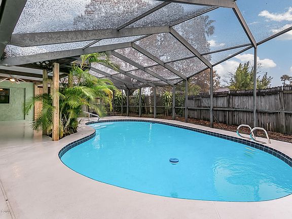 3rd image of 2251 Alexander Dr