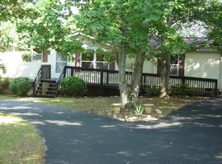 4064 Rucker Rd, Moneta, VA 24121