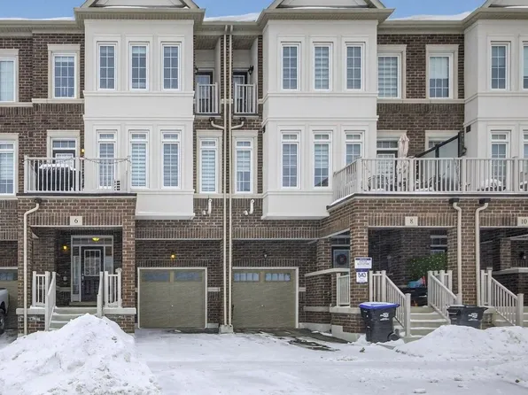 6 Mel Irving Dr, Bradford West Gwillimbury, ON L3Z 4P2