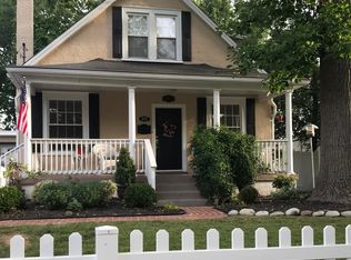 557 Ridge Ave, Saint Louis, MO 63119