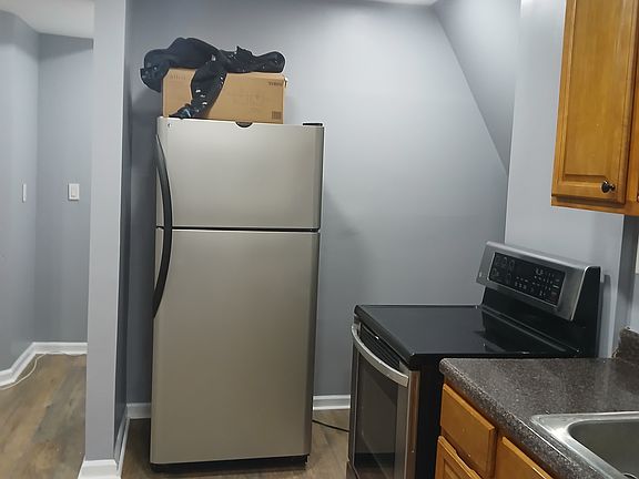 5th image of 170 N 15th St APT 3