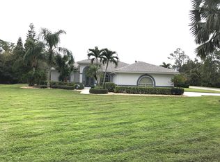 7673 Colonial Ct, Naples, FL 34112