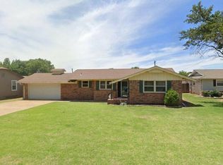 1203 N 7th St, Tonkawa, OK 74653