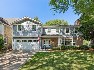 5109 N Woodburn St, Whitefish Bay, WI 53217