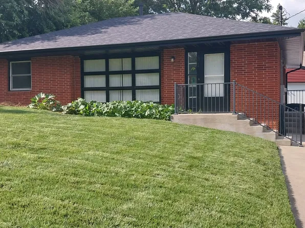 221 Virginia Ave, Des Moines, IA 50315