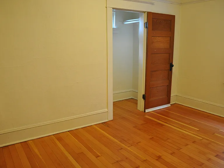 1425 SE Main St #3 — Photo 14