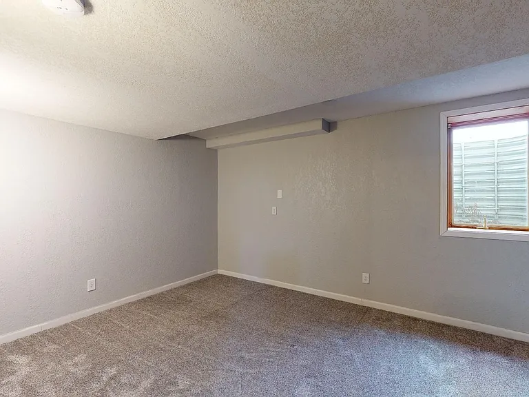 2504 Somerset Dr — Photo 26