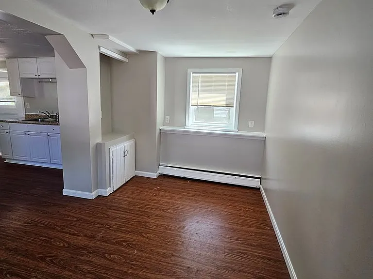 25-27.5 Ferry St — Photo 13