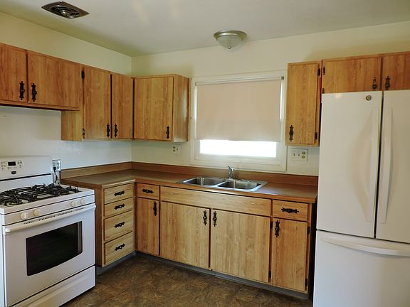 5th image of 5320 Robinwood Ave