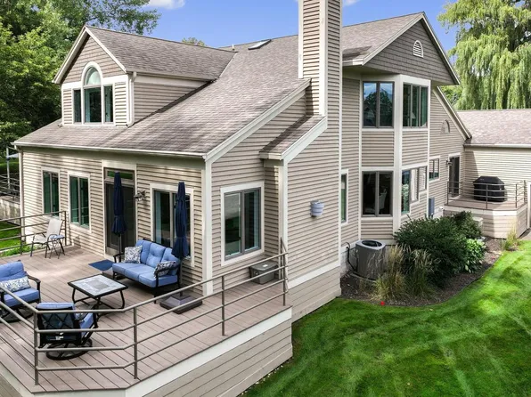 W304N2358 N Westwind DRIVE #5C, Pewaukee, WI 53072
