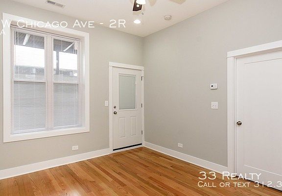 4th image of 2127 W Chicago Ave #2R
