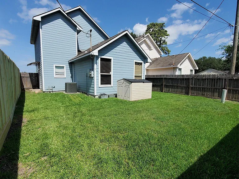 3223 West St — Photo 12