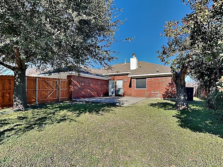 10517 Lone Pine Ln — Photo 16