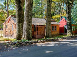 237 Camp Arden Rd, Dummerston, VT 05301
