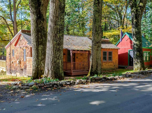 237 Camp Arden Road, Dummerston, VT 05346