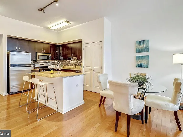 440 L St NW #1106 — Photo 9