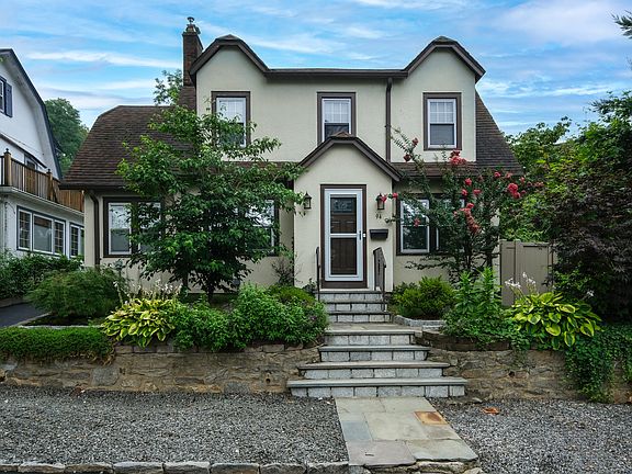 2nd image of 94 Kensington Rd