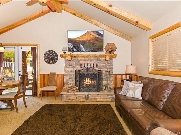3rd image of 535 Pinon Dr