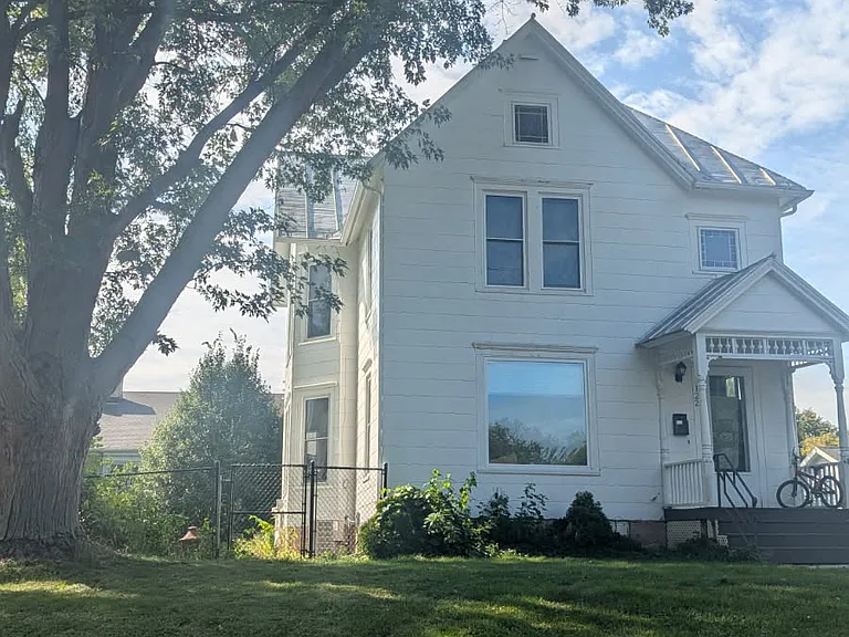 122 North St — Photo 2