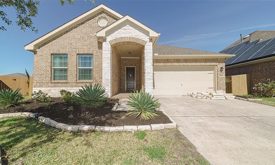 1st image of 2843 Mezzi Ct