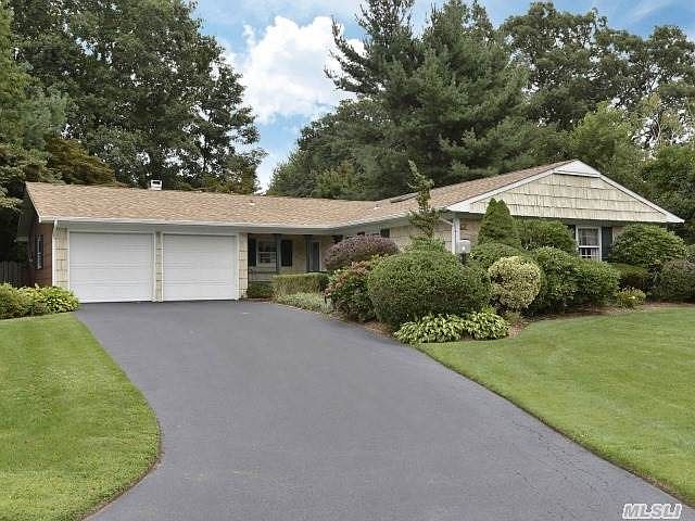 1st image of 2 Thornwood Ct