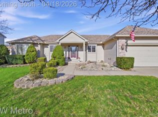 9588 Dalton Dr, Van Buren Township, MI 48111
