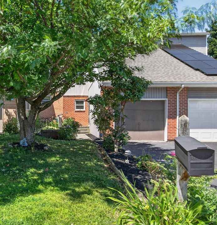 1st image of 316 Parkside Dr