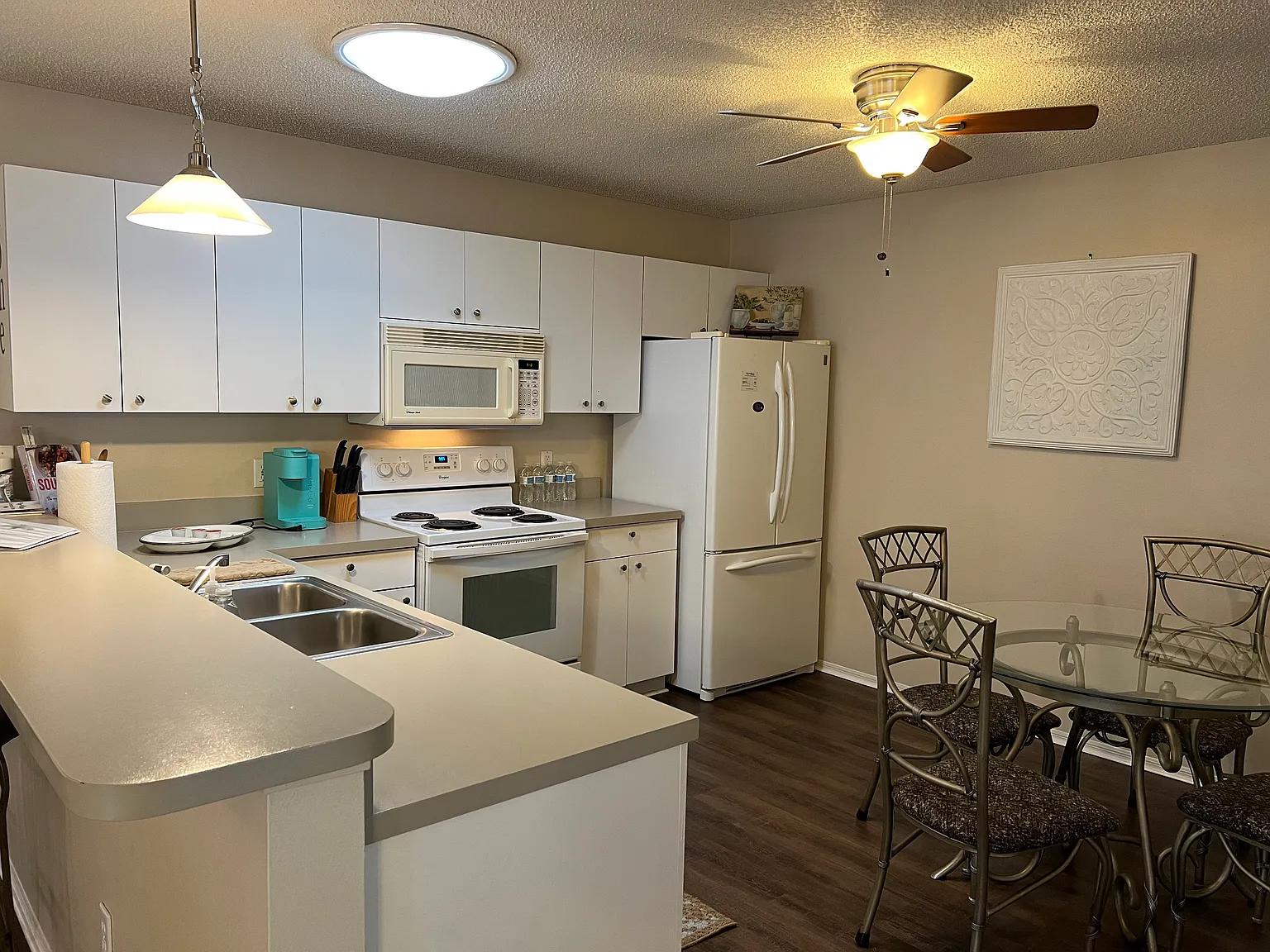 2 bed, 1143 sqft, $2,100 — Photo 4