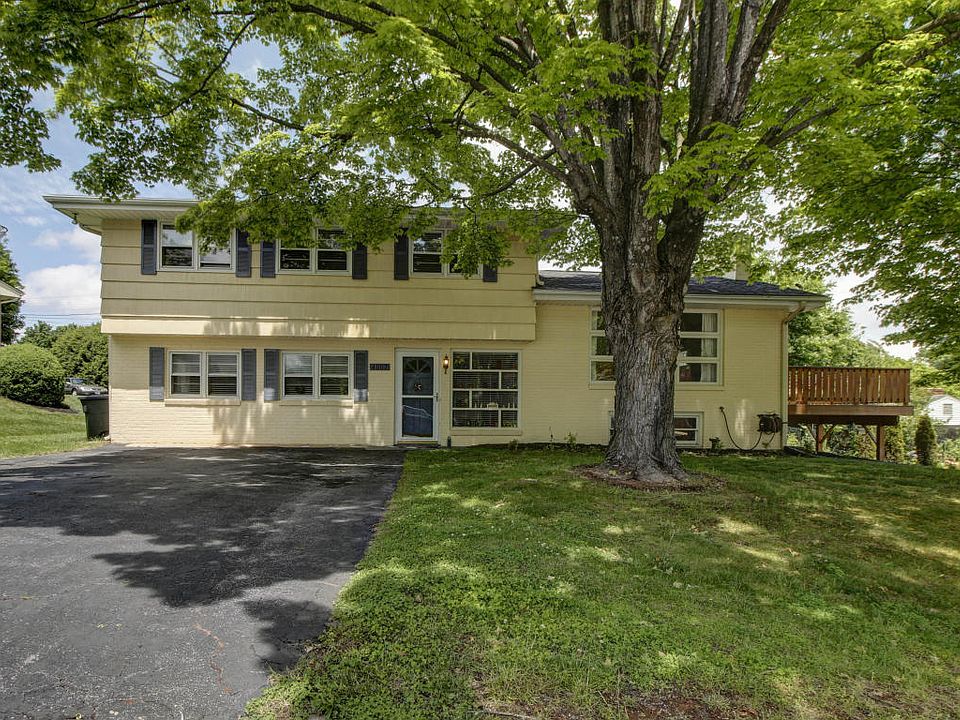 1st image of 4007 Belle Meade Dr