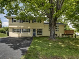 4007 Belle Meade Dr, Roanoke, VA 24018