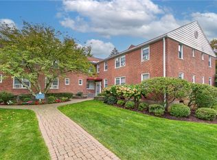 5 Bryant Cres APT 1K, White Plains, NY 10605