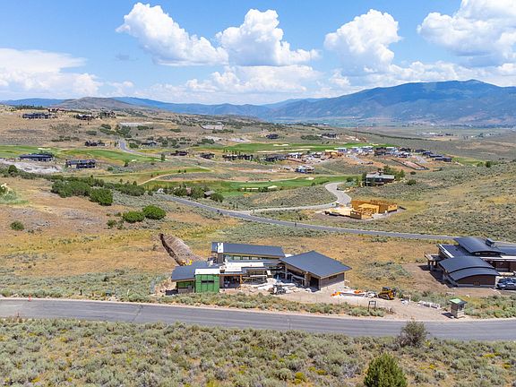 4th image of 9881 N Uinta Dr