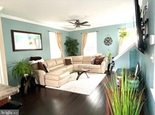6839 Warfield St, Glen Burnie, MD 21060