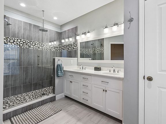 4th image of 1023 Del Mar Cir