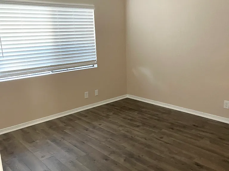 633 W Southern Ave #1112 — Photo 10